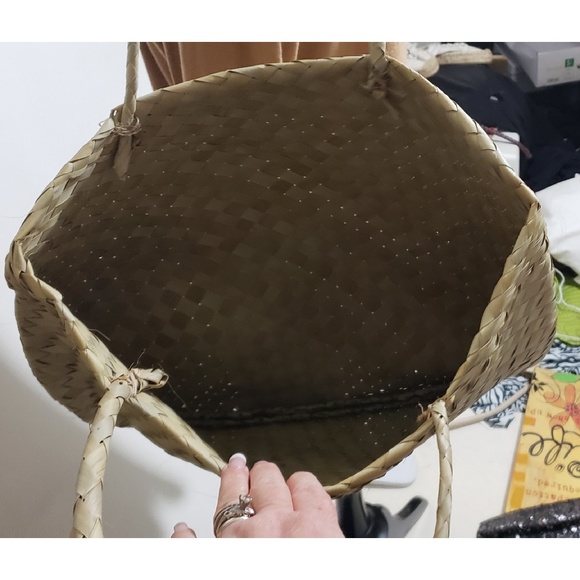 Large Straw Tote - Picture 2 of 2